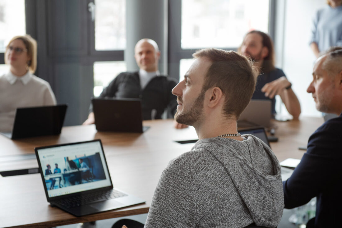 Imagefoto im Besprechungsraum